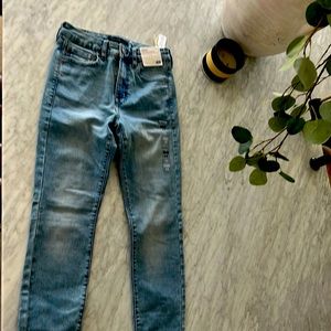 Women’s skinny jeans